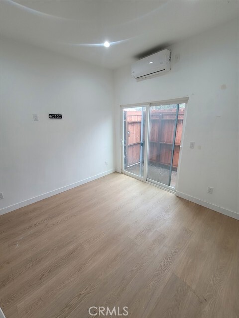 Photo - 7103 Yarmouth Ave