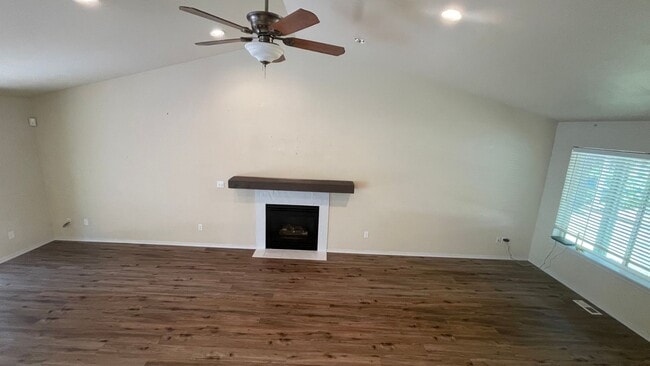 Photo - 2 Story Home in Clearwood Community