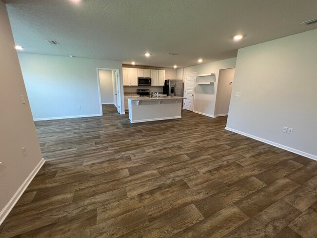 Photo - 399 This Way