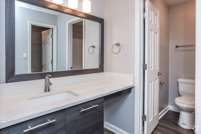2BR, 2BA - 1,162 SF