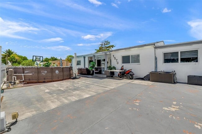 Photo - 1570 NW 132nd St