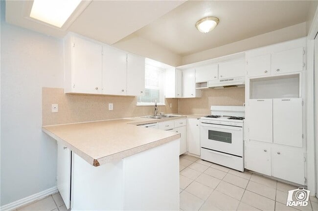 Photo - 601 George Ave