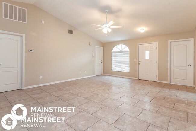 Photo - 503 Baltic Pl