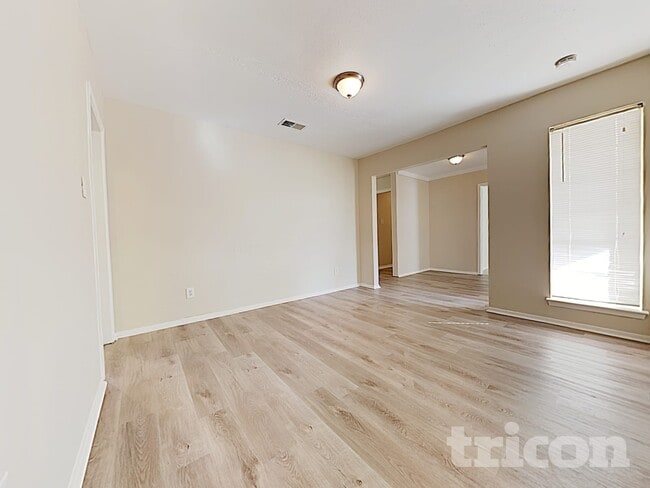 Photo - 6511 Grey Oaks Dr