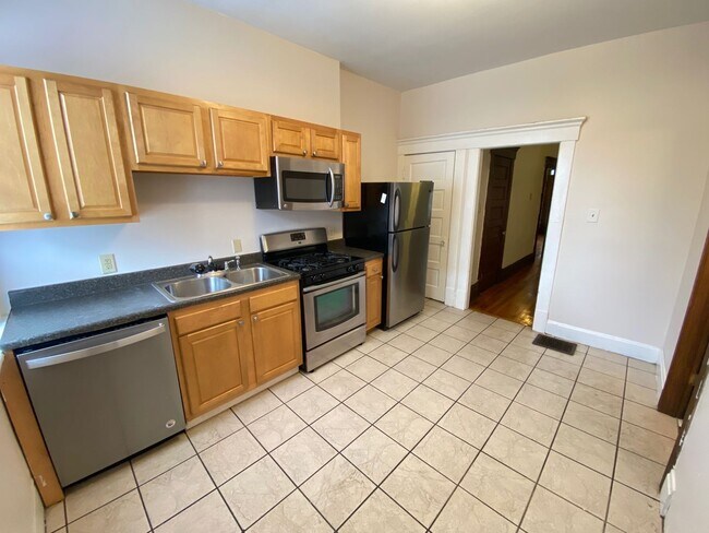 Photo - 252-254-254 King Ave Unidad 254