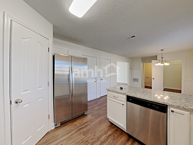 Photo - 1116 Niagra Ct