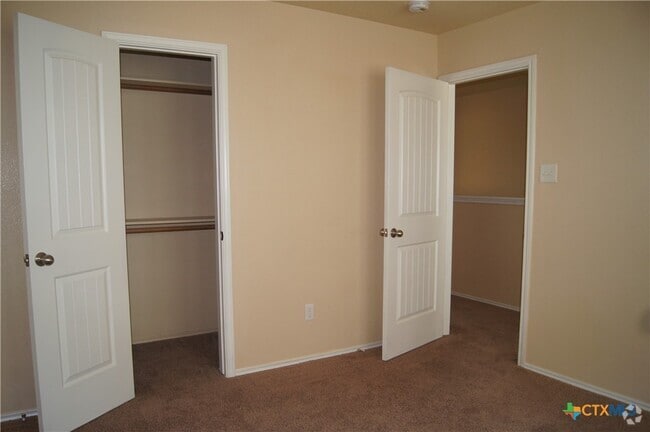 Building Photo - 2709 Tara Dr Rental
