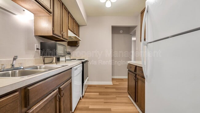 Photo - 6927 Stonington Ln