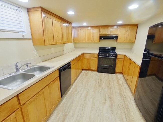 Photo - 962 NW Van Buren Ave Unit 243 NW 10th St