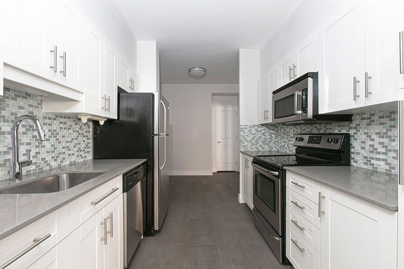 Parkview Apartments - Parkview Apartments