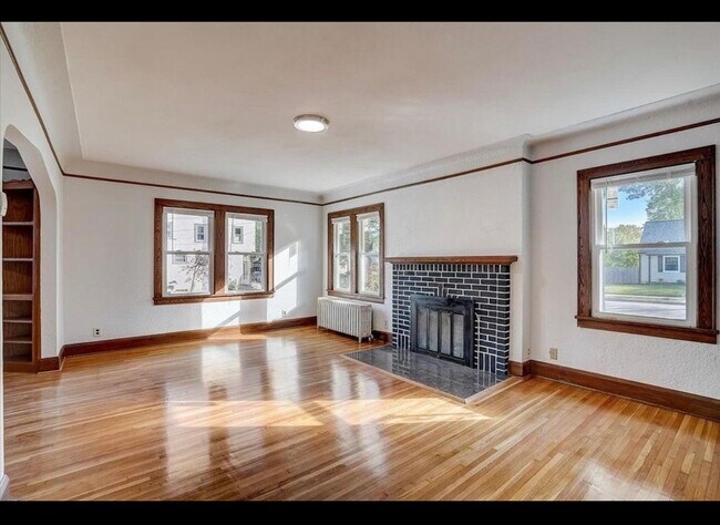 Photo - 4253 James Ave N Apartments Unit 3