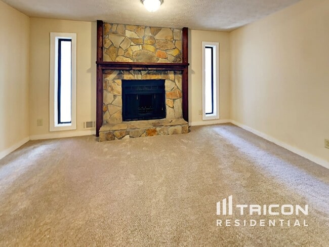 Photo - 5054 Stoney Point Ln