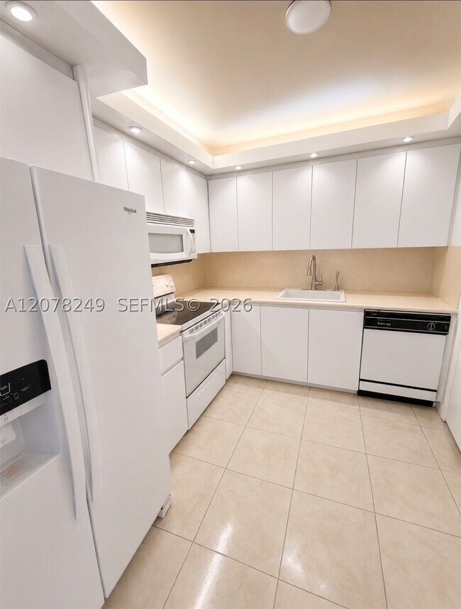 Building Photo - 600 Three Islands Boulevard Unit 1707