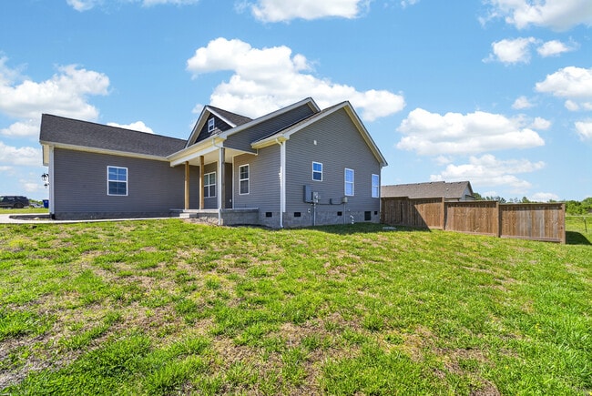 Photo - 147 Greenbriar Ln