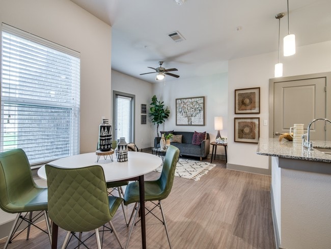 Photo - Palladium Anna