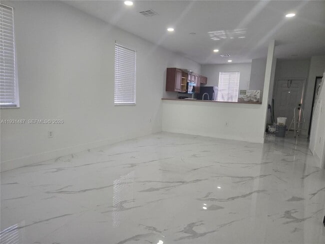 Photo - 17337 NW 7th Ave