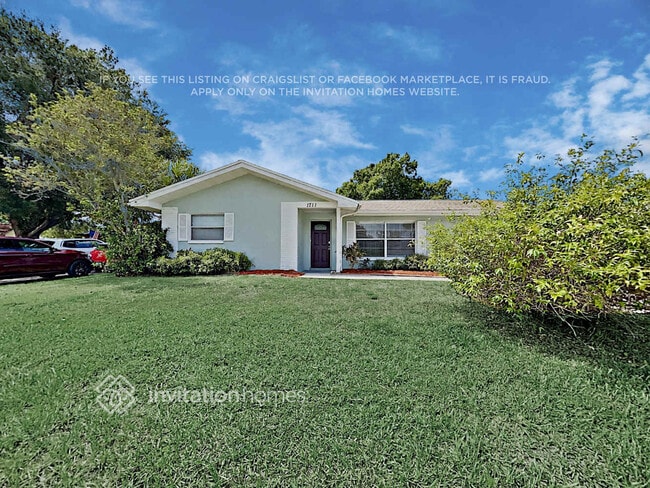 Building Photo - 1711 Ironwood Ct E Rental