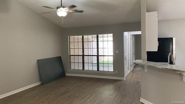 Photo - 536 Hollow Wood Rd