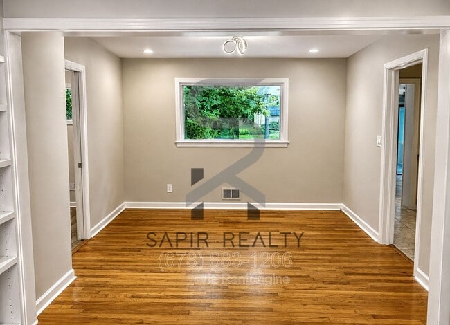 Photo - 1171 Arborvista Dr NE