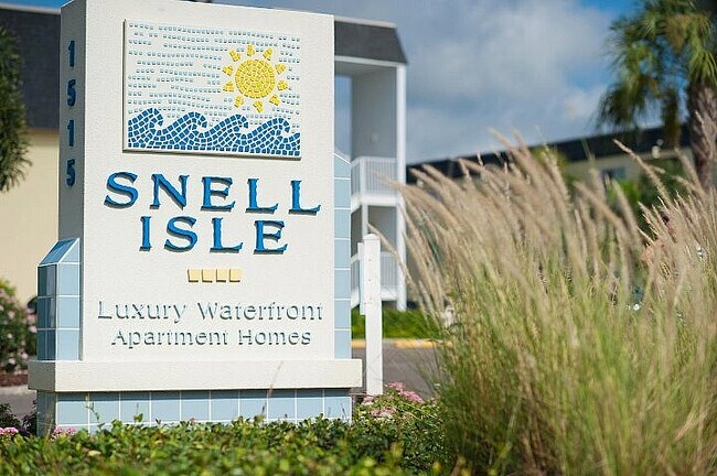 Building Photo - Snell Isle Rental