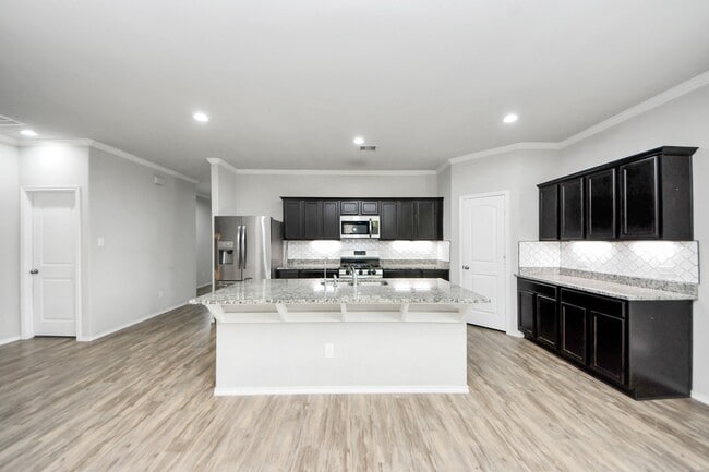 Photo - 7822 London Tower Ln