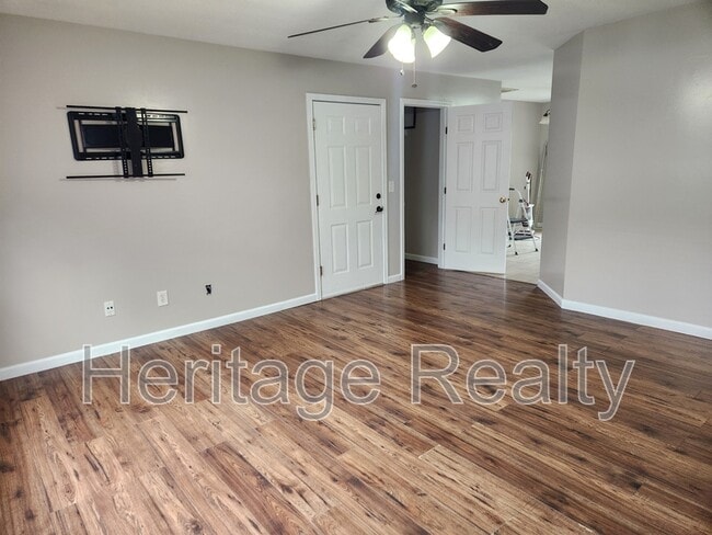Photo - 4820 Poplar Crest Way