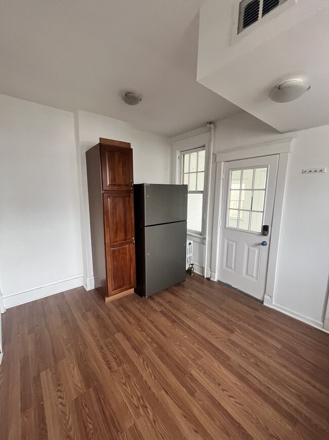 Photo - 245 E Northampton St