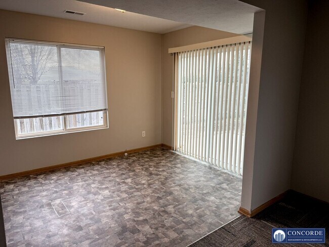 1911 W Lake St Unit 2531 SW 19th Street