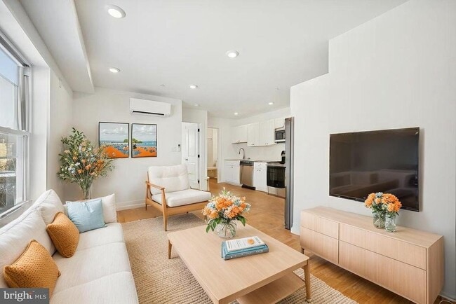 Photo - 3413 N 19th St Unit B