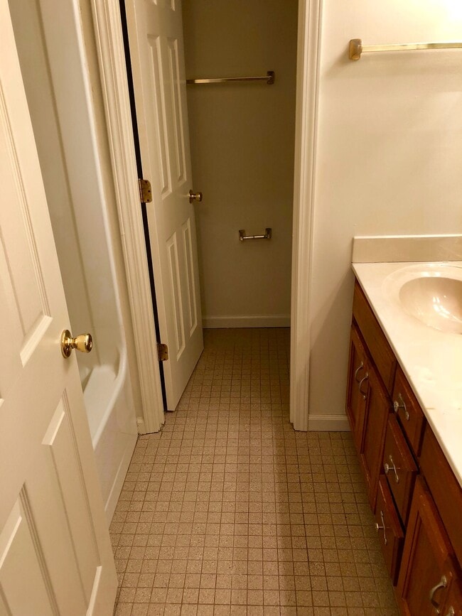 Photo - 1146 Northwood Loop