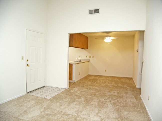 Photo - Springview Oaks Apartments