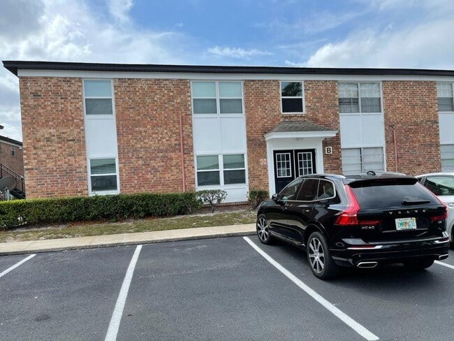 Building Photo - 5325 Curry Ford Rd Unit B101