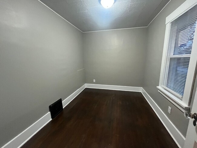 Photo - 2506 Clara Ave