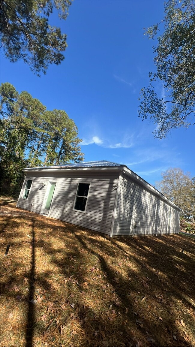 Photo - 2027 6th Ave