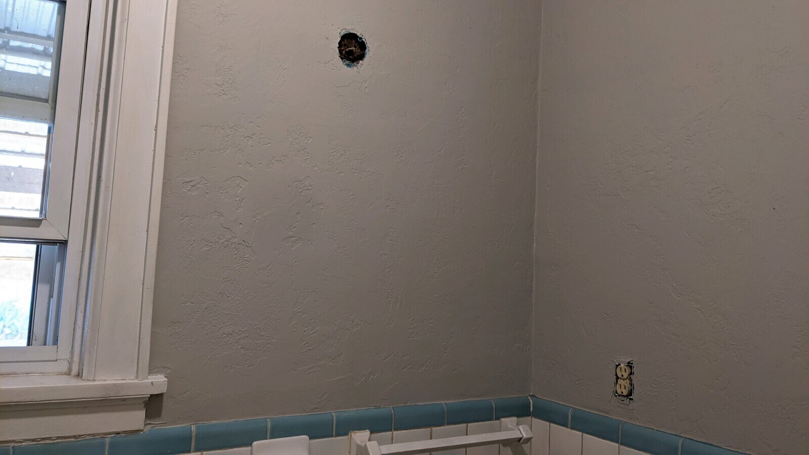 Photo - 1424 Sullenberger Ave