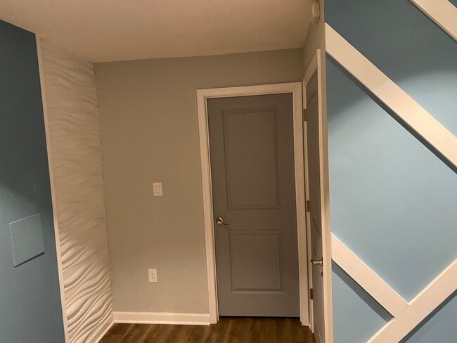 Photo - 5804 Berwyn Rd