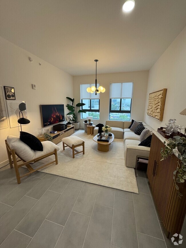 Building Photo - 111 NW 27th St Unit A1 Rental