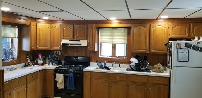 Nice large kitchen
