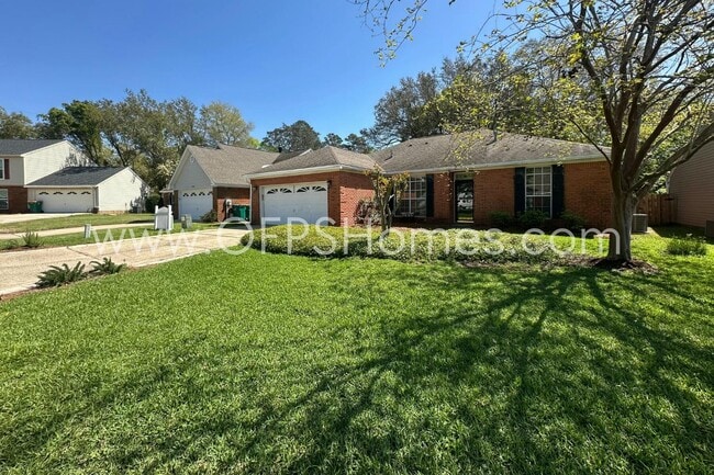 Photo - 4534 Parkwood Ln E