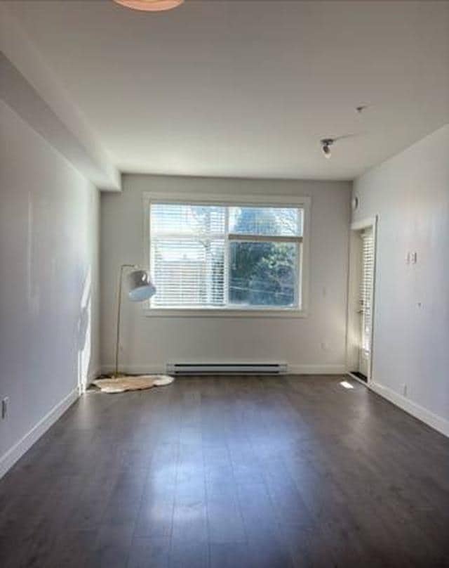 Photo - 20696 Eastleigh Crescent Unit 211
