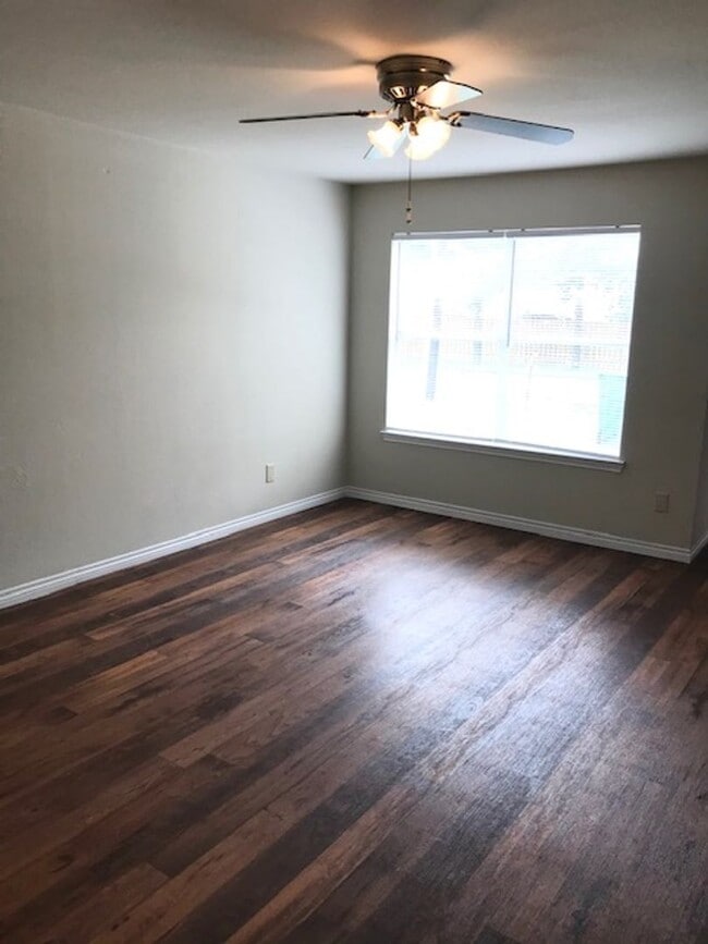 Photo - 2 Story townhome in Moody, Texas.