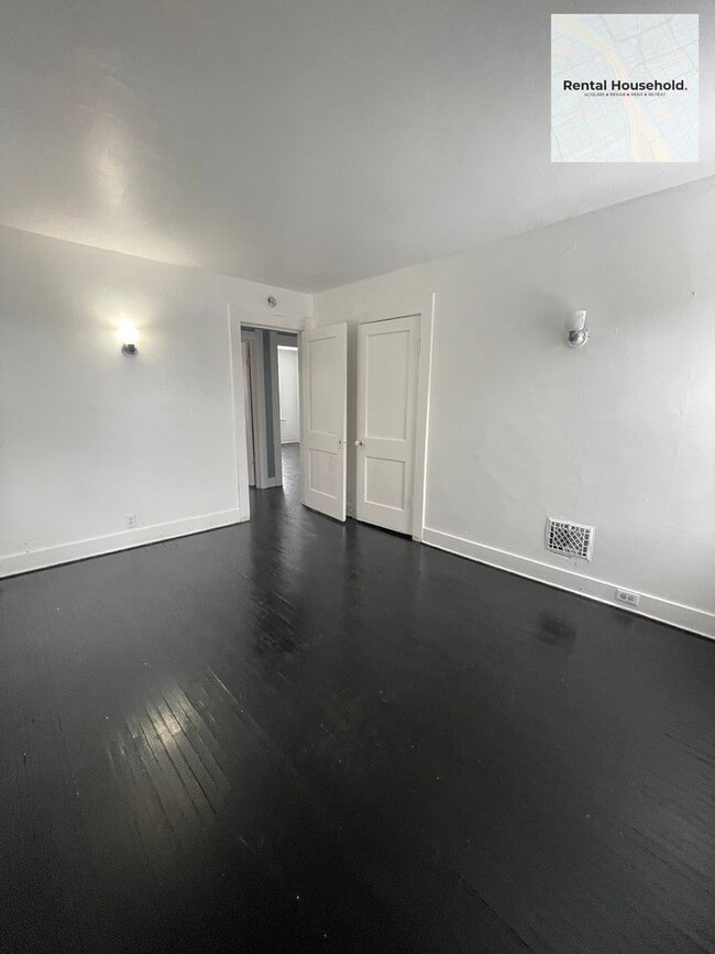 Photo - Spacious & Charming Colonial- Almost 1800sqft + Cozy Nooks