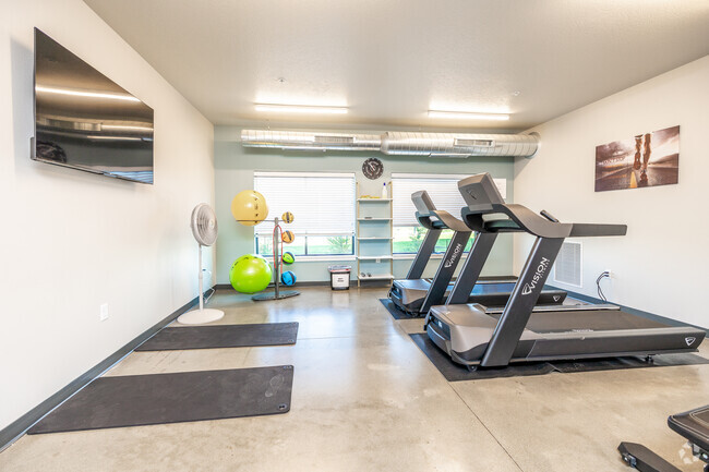 Treadmills w/ TV Viewing - Center Stage Rental