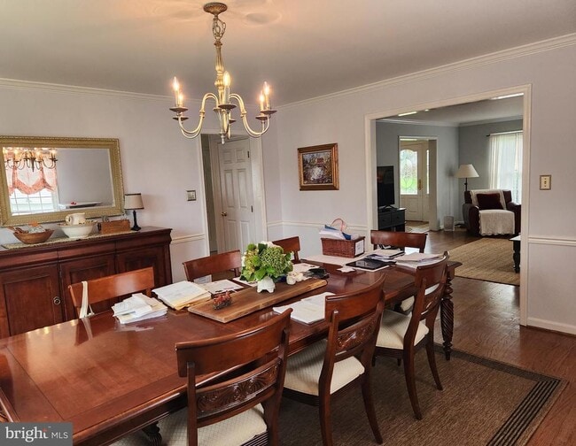 Photo - 5 Harlech Dr