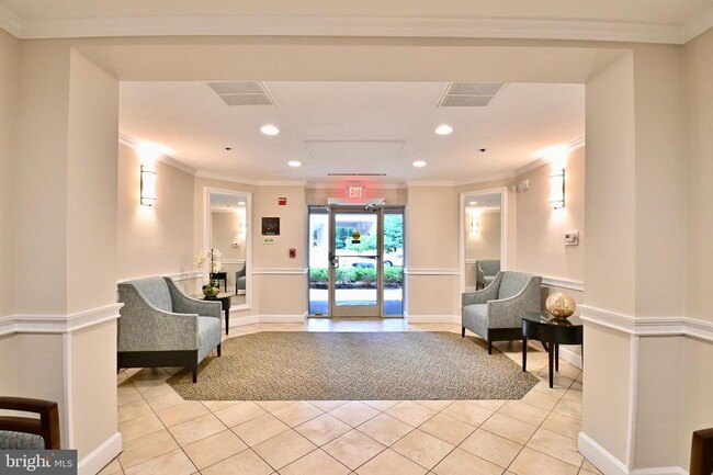 Photo - 11775 Stratford House Pl Unit 104