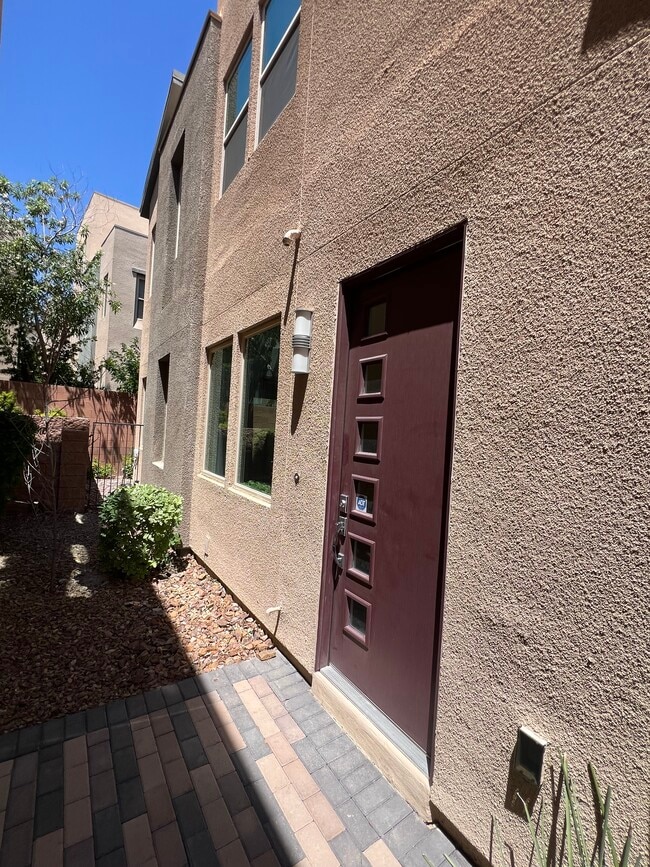 Photo - 11361 Gravitation Dr