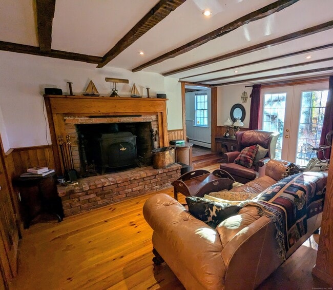 Photo - 49 Hollow Tree Ridge Rd