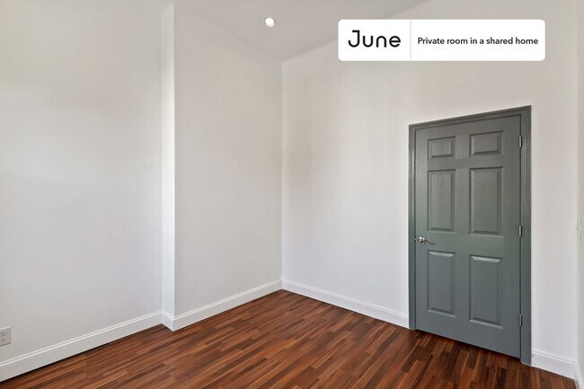 Room in Shared 4 bed/1 bath home in Bushwick