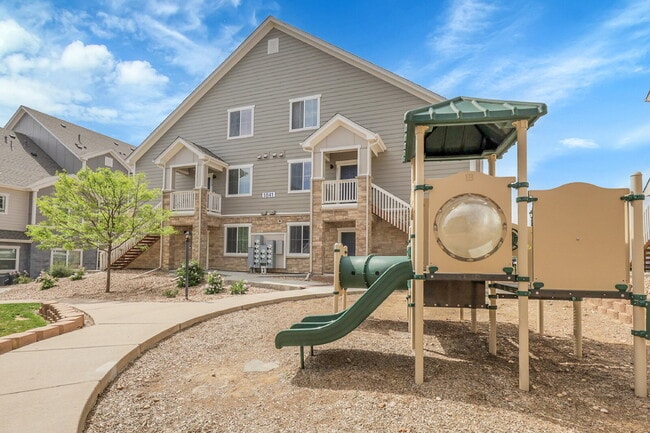 $2,775 - 3 Bed, 3 Bath Condo in Aurora wit... - $2,775 - 3 Bed, 3 Bath Condo in Aurora wit... Unidad #208