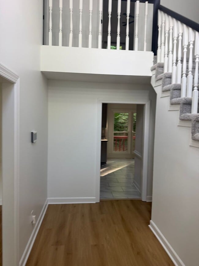 Photo - 6 Spring Oak Ct
